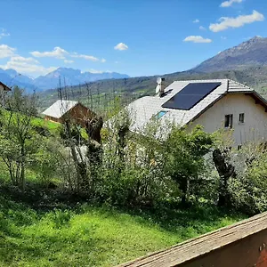 https://les-campanules.fr-provencehotel.com
