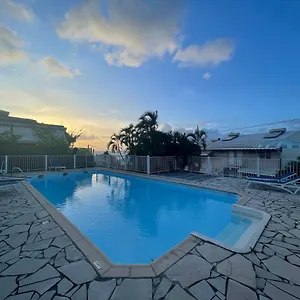 https://ixora-1.comcaribbean.com