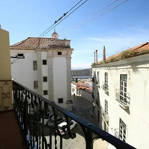https://alfama-right-point.hotels-lisbon-portugal.com