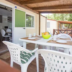 https://cherry-premium-bianca-mobile-homes-zelena-laguna.in-istria.net