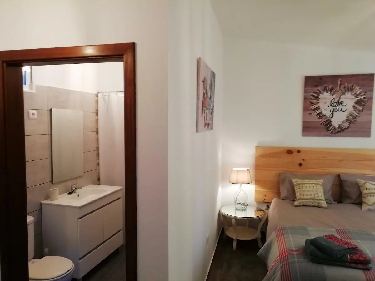 Granny'S Farm Guest House Sao Vicente  Country house